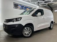 Begagnad Peugeot Partner 131 HK (96 kW) 2020 Vit Minibuss
