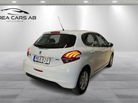 Begagnad Peugeot 208 82 HK (60 kW) 2015 Vit Halvkombi