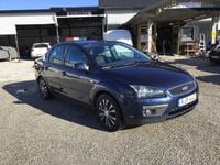 Begagnad Ford Focus 146 HK (107 kW) 2006 Blå Sedan