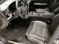 begagnad Volvo V60 B4 Diesel Momentum Advanced SE 2021, Kombi