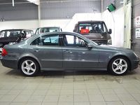 Begagnad Mercedes E280 Avantgarde 190 HK (139 kW) 2006 Grå Sedan