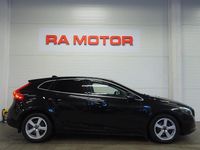 Begagnad Volvo V40 Momentum 116 HK (85 kW) 2014 Svart Halvkombi