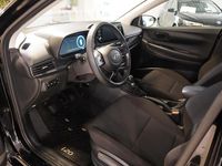 Begagnad Hyundai i20 Essential 84 HK (61 kW) 2022 Svart Halvkombi