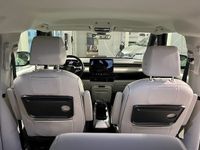 Begagnad VW ID. Buzz Pro 150 kW (204 HK) 2023 Svart Minibuss