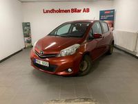 Begagnad Toyota Yaris Active 99 HK (72 kW) 2011 Röd Halvkombi