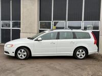 Begagnad Volvo V70 Momentum 231 HK (169 kW) 2010 Vit Kombi