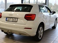 begagnad Audi Q2 Sport 1.6 TDI Manuell 116HK Skinnklädsel Dragkrok