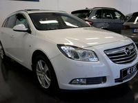 Begagnad Opel Insignia Cosmo 195 HK (143 kW) 2013 Vit Kombi