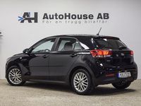 Begagnad Kia Rio 84 HK (61 kW) 2017 Svart Halvkombi