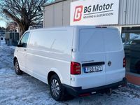 begagnad VW Transporter T30 2.0TDI Aut Lång Drag D-Värm 2017, Transportbil