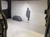 begagnad Renault Trafic Skåpbil Skåp PhII Base Line L2H1 170