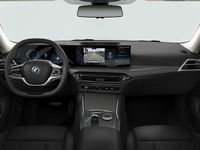 Begagnad BMW i4 Shadowline 295 kW (402 HK) 2024 Svart Sedan
