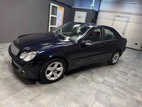 Begagnad Mercedes C180 Classic 143 HK (105 kW) 2005 Svart Sedan