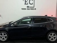 Begagnad Volvo V40 Momentum 116 HK (85 kW) 2014 Svart Kombi