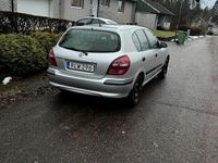 begagnad Nissan Almera 5-dörrar 1.8