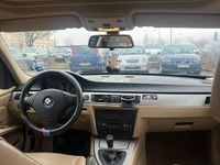 Begagnad BMW 320 163 HK (119 kW) 2007 Sedan