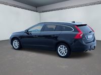 Begagnad Volvo V60 215 HK (158 kW) 2015 Svart Kombi
