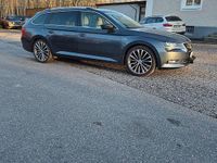 Begagnad Skoda Superb LAURIN & KLEMENT 190 HK (139 kW) 2015 Grå Kombi