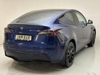 Begagnad Tesla Model Y RWD 219 kW (299 HK) 2023 Blå SUV