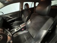 begagnad Toyota Avensis 1.8 / Valvematic / Edition 50 / Dragkrok