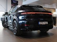 Begagnad Porsche Cayenne 305 HK (224 kW) 2024 Blå SUV