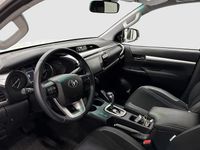 Begagnad Toyota HiLux 151 HK (111 kW) 2024 Vit Pickup