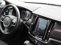 begagnad Volvo V90 CC D4 AWD Momentum 2019, Kombi