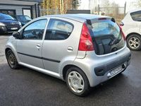 begagnad Peugeot 107 5-dörrar 1.0 Euro 4 Ny besiktad Ny Servad