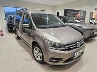 Begagnad VW Caddy Maxi Life Life 150 HK (110 kW) 2017 Ljusgrå Minibuss