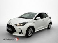 Begagnad Toyota Yaris 2021 Vit Halvkombi