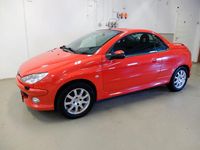 Begagnad Peugeot 206 CC 109 HK (80 kW) 2006 Röd Cab