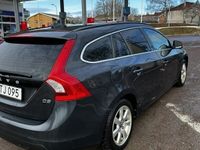 begagnad Volvo V60 D3 Geartronic Momentum Euro 5