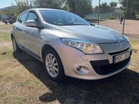 Begagnad Renault Mégane III 110 HK (80 kW) 2011 Silver Halvkombi