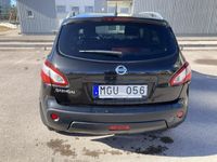 begagnad Nissan Qashqai 1.6 Euro 5 117hk panorama kamera navi keyless