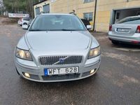 begagnad Volvo V50 2.4 Automat Nybesiktigad Drag