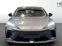 Begagnad MG MG4 EV 125 kW (170 HK) 2024 Svart Halvkombi