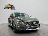 begagnad Volvo V60 CC D4 AWD Summum BE PRO Taklucka MAXUTR