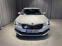 begagnad Skoda Superb iV Kombi 218hk L&K Plugin 2021