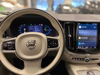 Begagnad Volvo XC60 Plus 355 HK (261 kW) 2024 Grå SUV