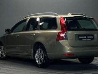 Begagnad Volvo V50 Momentum 126 HK (92 kW) 2008 Grön Kombi