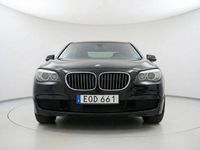 Begagnad BMW 730 M Sport 258 HK (189 kW) 2014 Svart  sophisto grå metallic Sedan