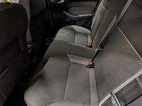 Begagnad Ford Focus 95 HK (69 kW) 2013 Vit Halvkombi