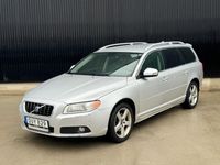 Begagnad Volvo V70 Summum 176 HK (129 kW) 2010 Ljusgrå (grå) Kombi