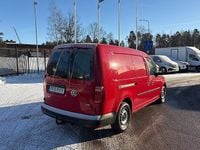 Begagnad VW Caddy Maxi 102 HK (75 kW) 2017 Röd Minibuss