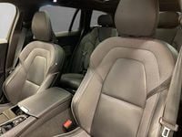 Begagnad Volvo V60 Ultimate 462 HK (339 kW) 2024 Svart Kombi