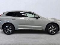 Begagnad Volvo XC60 Core 355 HK (261 kW) 2024 Grå SUV