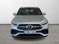 begagnad Mercedes GLA250 e 218hk AMG Värmare Drag Widescreen Navi