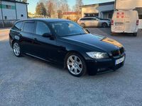 Begagnad BMW 325 Comfort Edition 218 HK (160 kW) 2006 Svart metallic Kombi