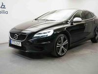 Begagnad Volvo V40 2018 Svart Halvkombi