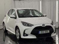 Begagnad Toyota Yaris Hybrid Active 116 HK (85 kW) 2020 Vit Halvkombi